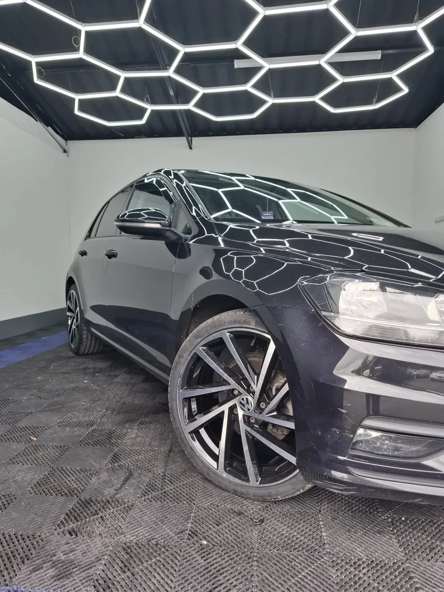 2017 Volkswagen Golf 1.6 TDI - Image 3