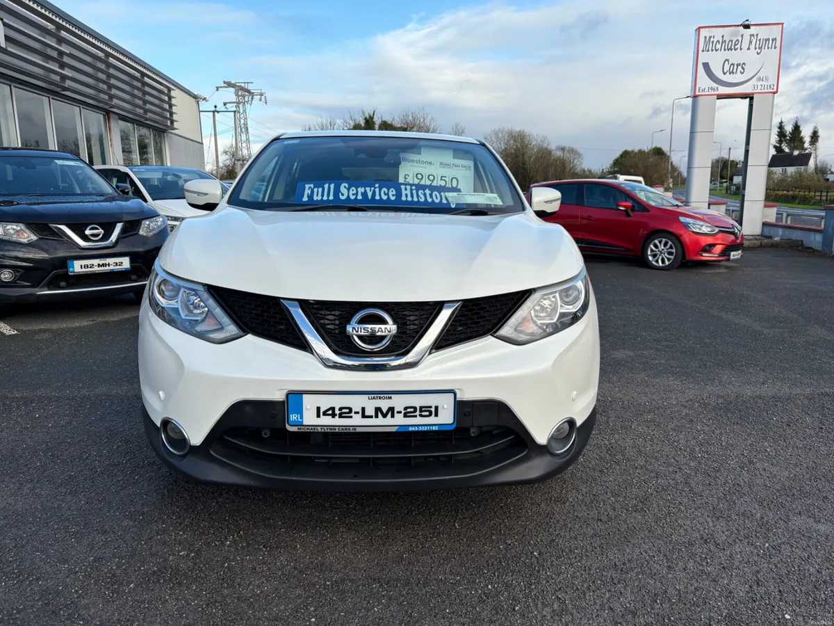 Nissan Qashqai 1.5DCi Acenta white FSH 142 - Image 1