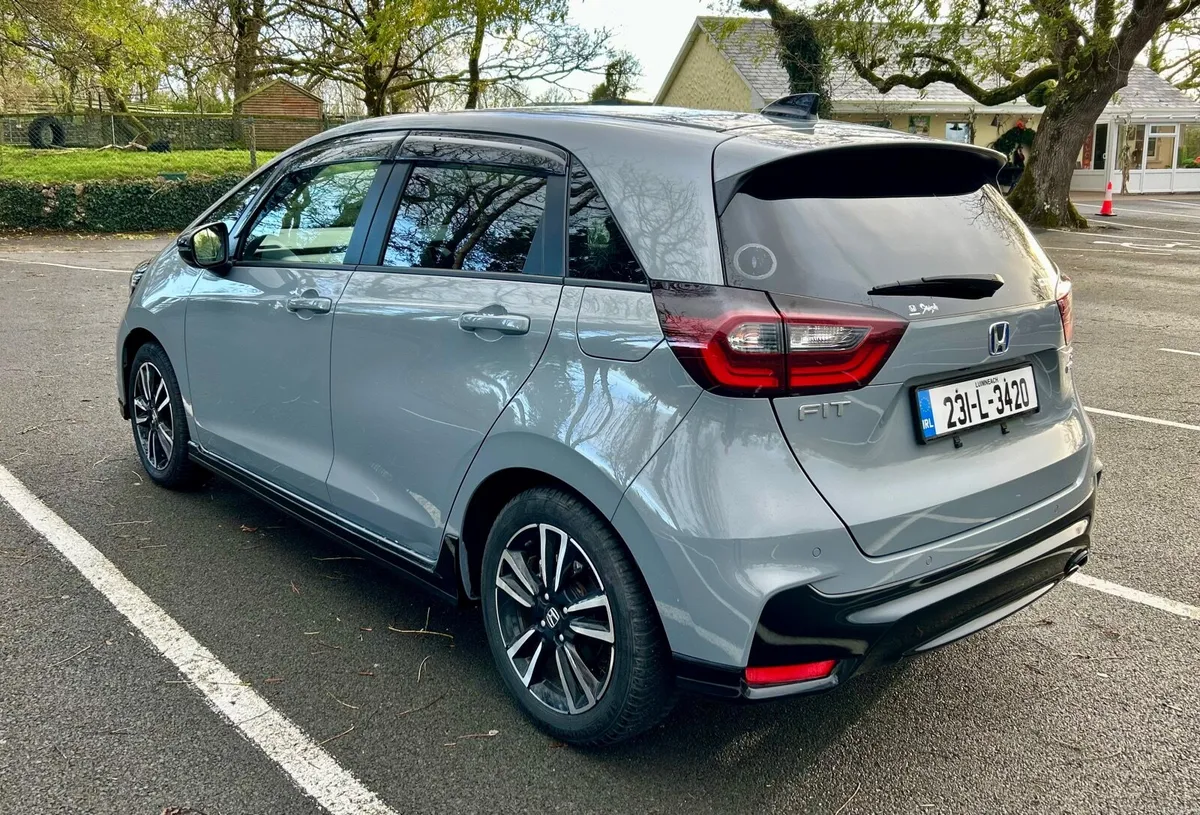 Honda Fit RS Hybrid 2023 - Image 4