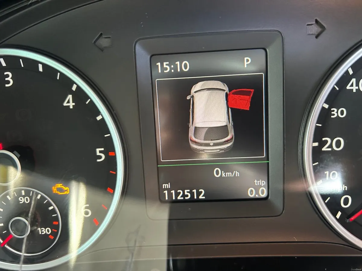 Volkswagen Tiguan 4Motion 2.0D Auto Sport 2015 - Image 2