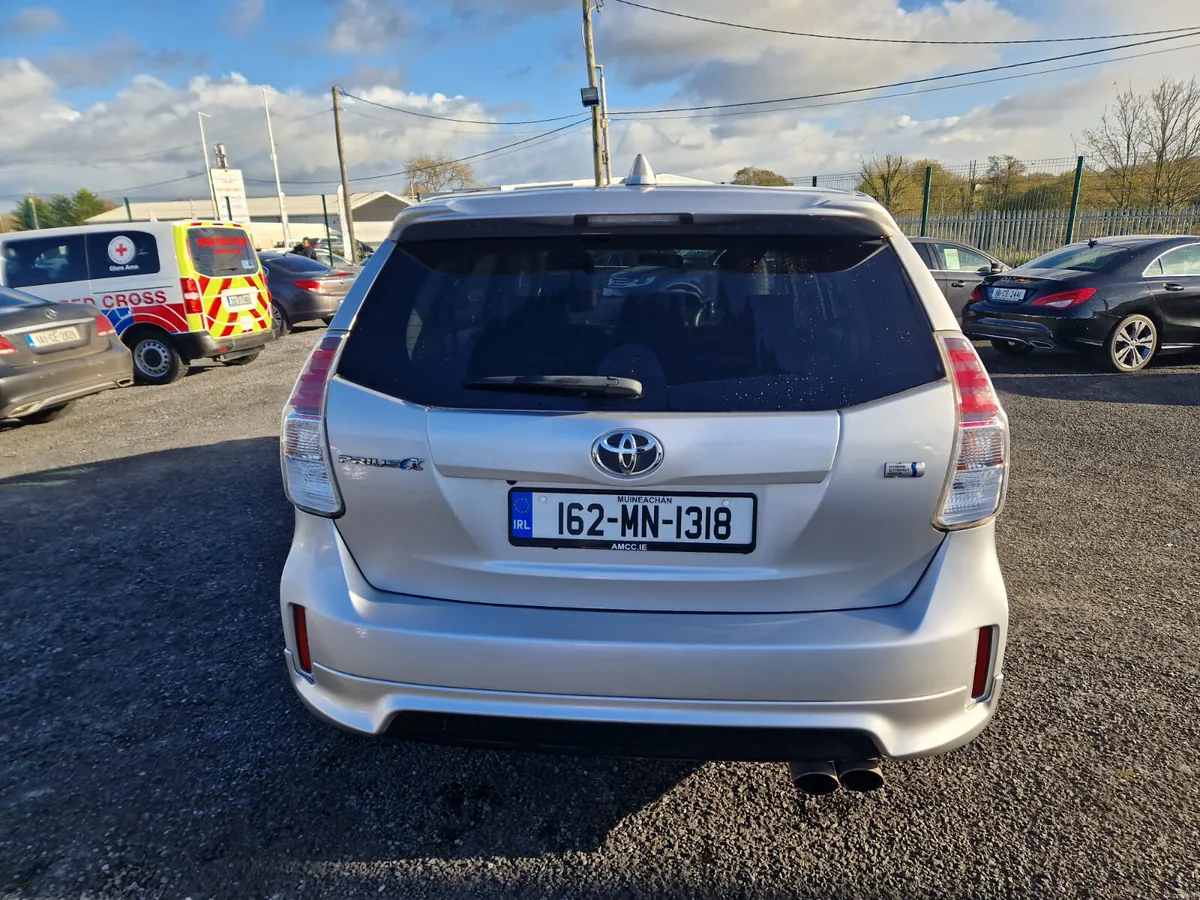 162 Toyota Prius - 7 Seats - LOW MILEAGE - Image 4