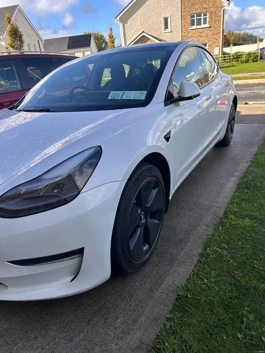 Tesla Model 3 Long Range awd PRICE REDUCED - Image 2