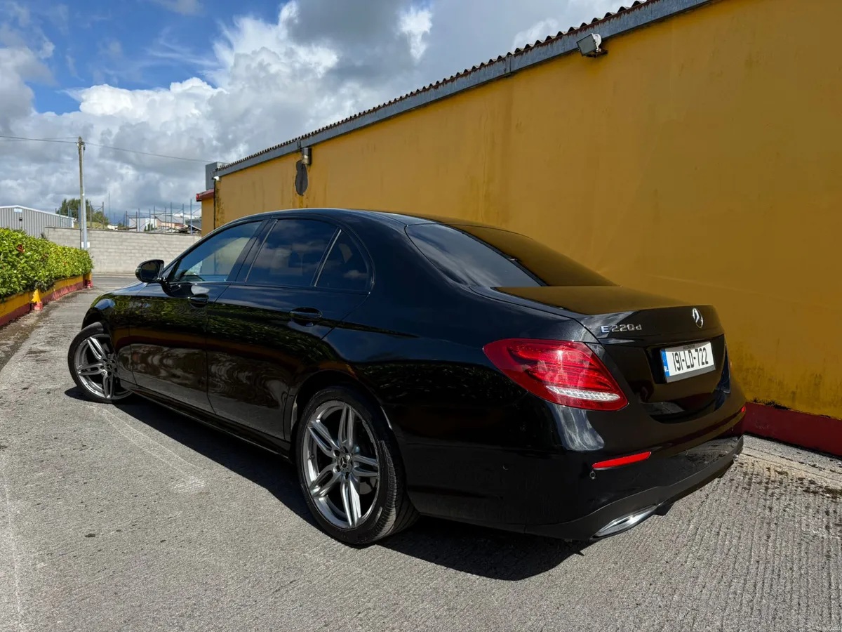 2019 MERCEDES BENZ E220 D AMG LINE 4DR AUTO - Image 4