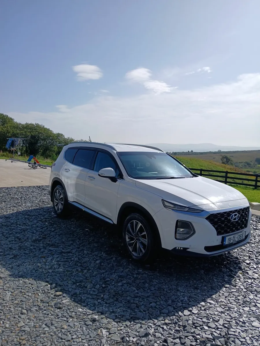 Hyundai Santa Fe 2019 - Image 1