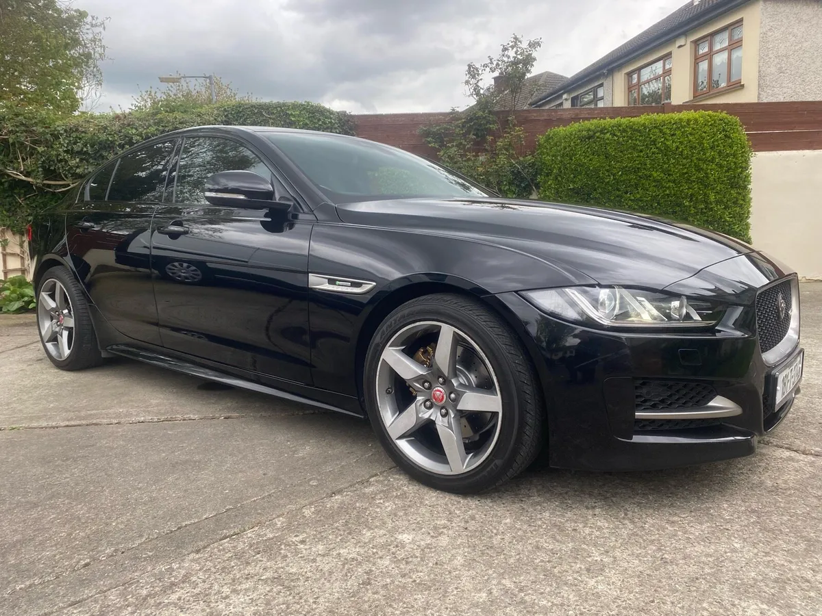 Jaguar XE 2.0d R sport 180 LOW MILEAGE - Image 5