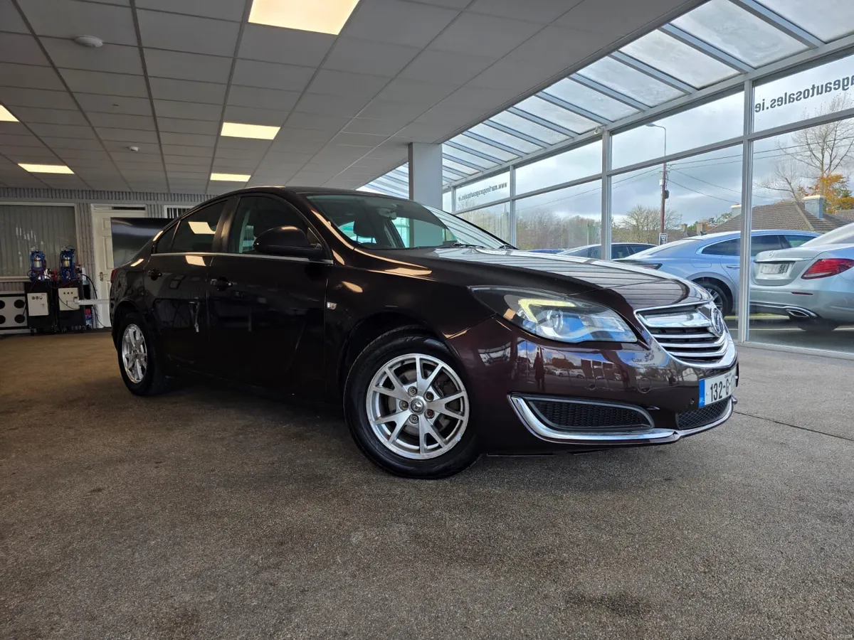 Vauxhall Insignia 2.0 CDTI Design Nav 2013 - Image 2