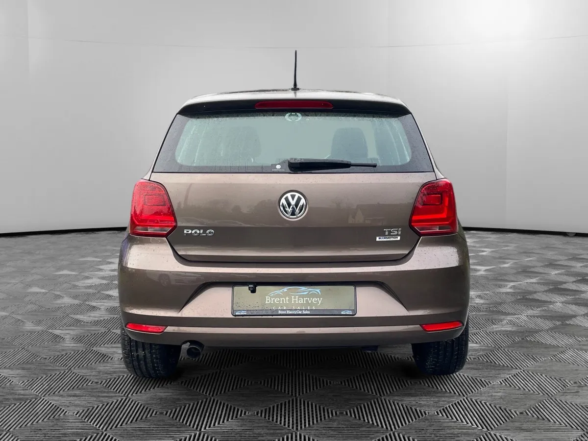 VW POLO COMFORTLINE*LOW KM* - Image 4