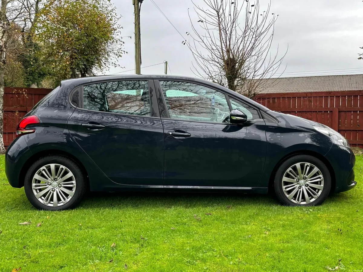 182 Peugeot 208 ~ FSH ~ Low Mlg ~ New Timing Belt - Image 4