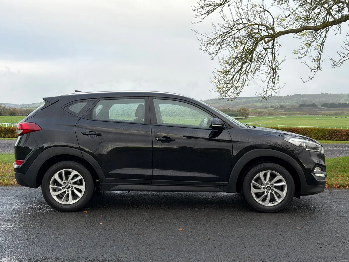 Hyundai Tucson 2017 Comfort 1.7 D - Image 3