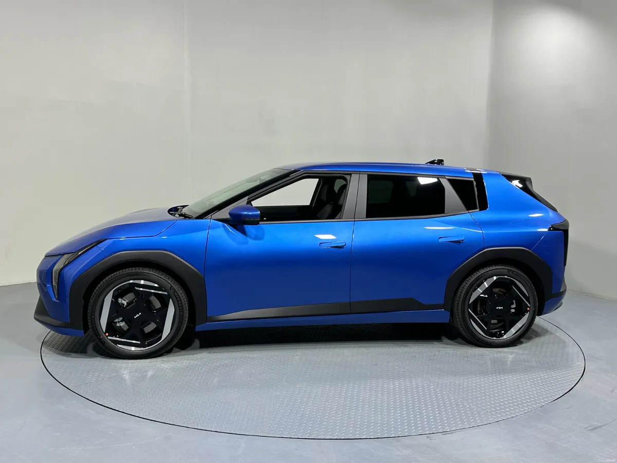 Kia EV4 Earth 3 Hatchback 81.4 Kw/h 630Kms Range - Image 4