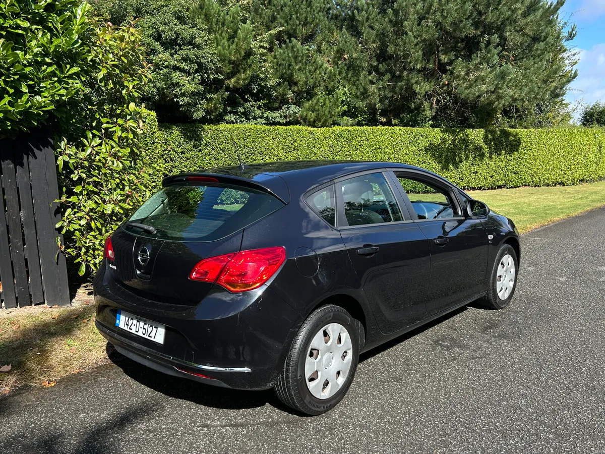 2014 Opel Astra 1.4i New NCT 11/26 €5495 - Image 6