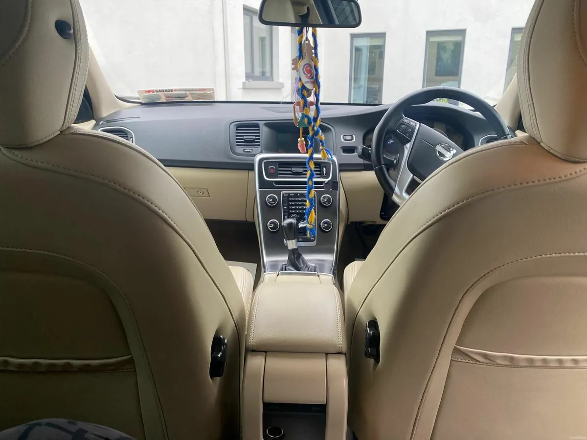 Volvo S60 2013 - Image 3