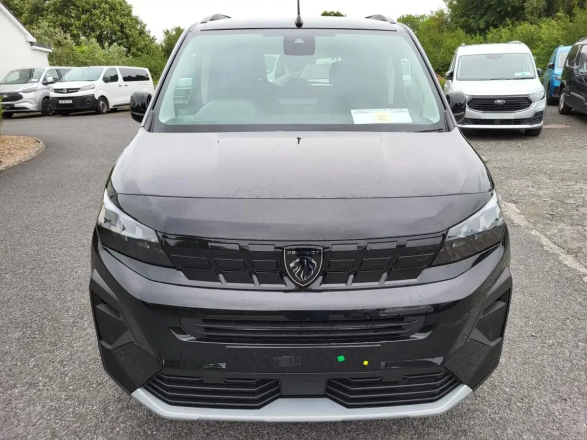 Wheelchair Accessible Peugeot Rifter - Image 3