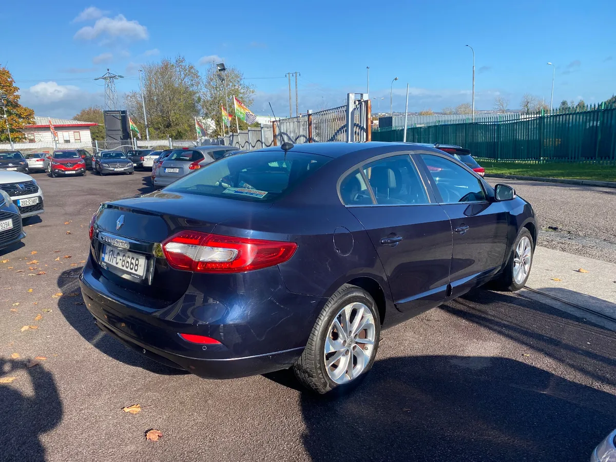 Renault Fluence 2017 ONLY 121KLMS - Image 4