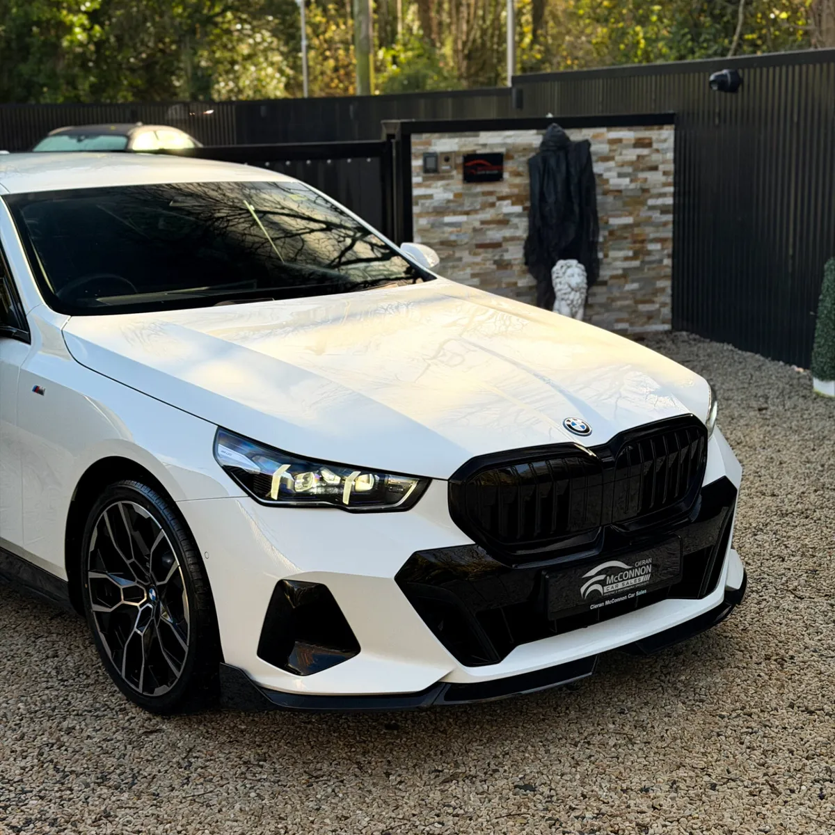 DEPOSIT  2024 (242) BMW 530E MSPORT NEW MODEL - Image 2