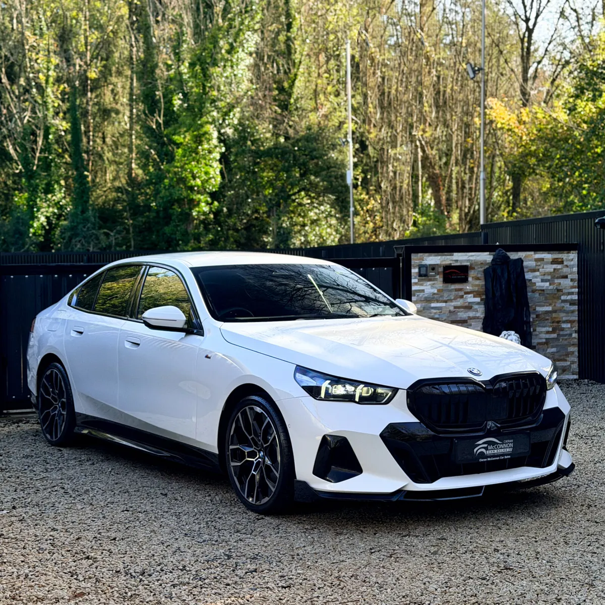 DEPOSIT  2024 (242) BMW 530E MSPORT NEW MODEL - Image 1