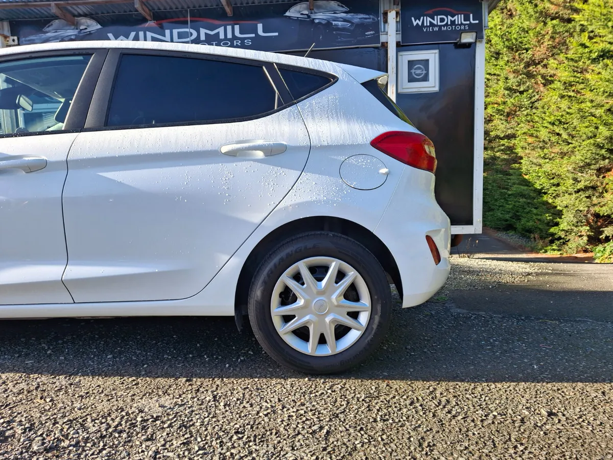 FORD FIESTA 1.5 TDCI STYLE 85PS 5DR - Image 4
