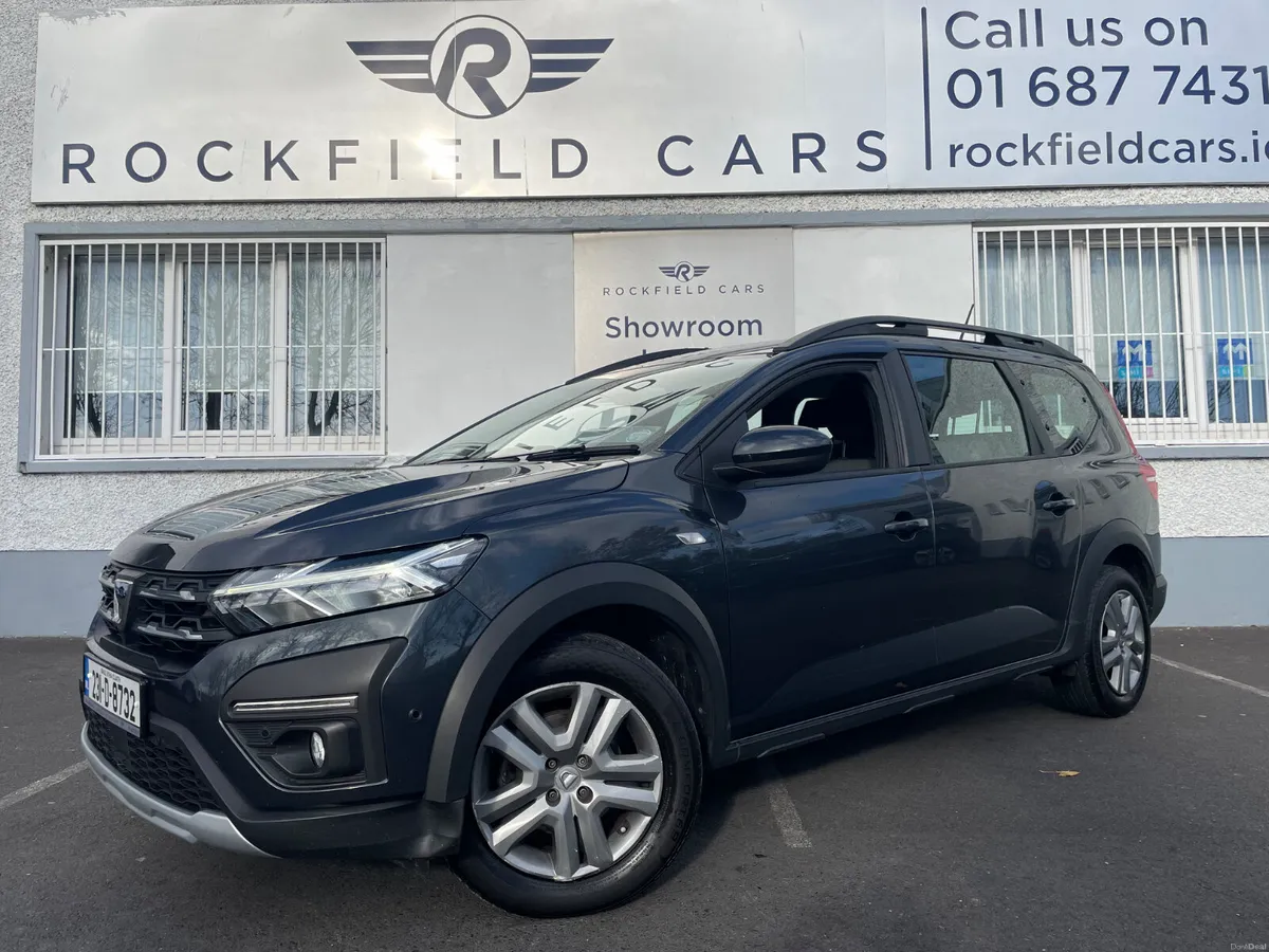 COMFORT TCE - 7 SEATER - APPLE PLAY - 200TAX - - Image 1