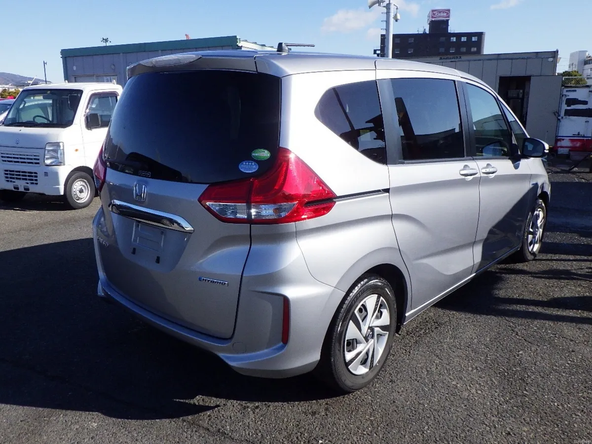 Honda Freed 2017 - Image 5