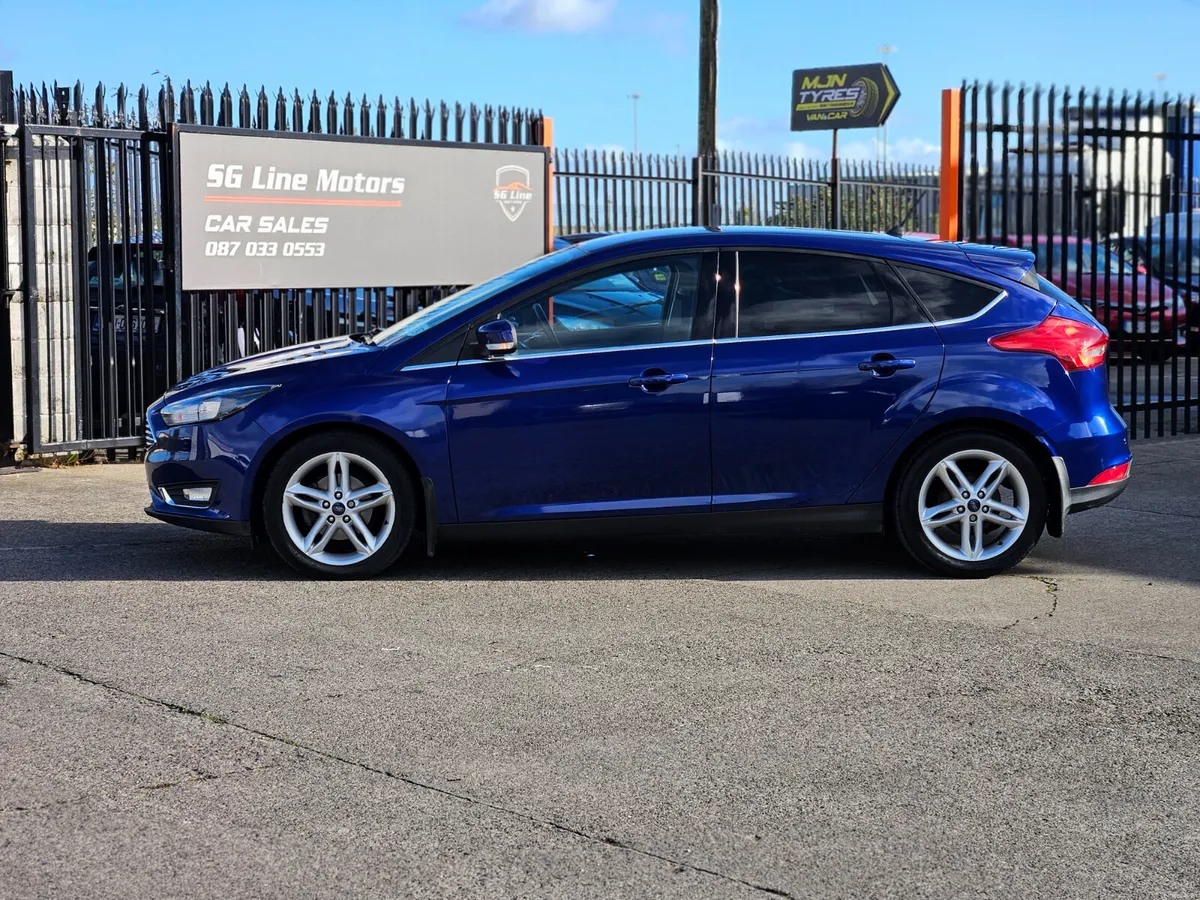 Ford Focus 1.5 TDCI TITIANUM 120 PS - Image 2
