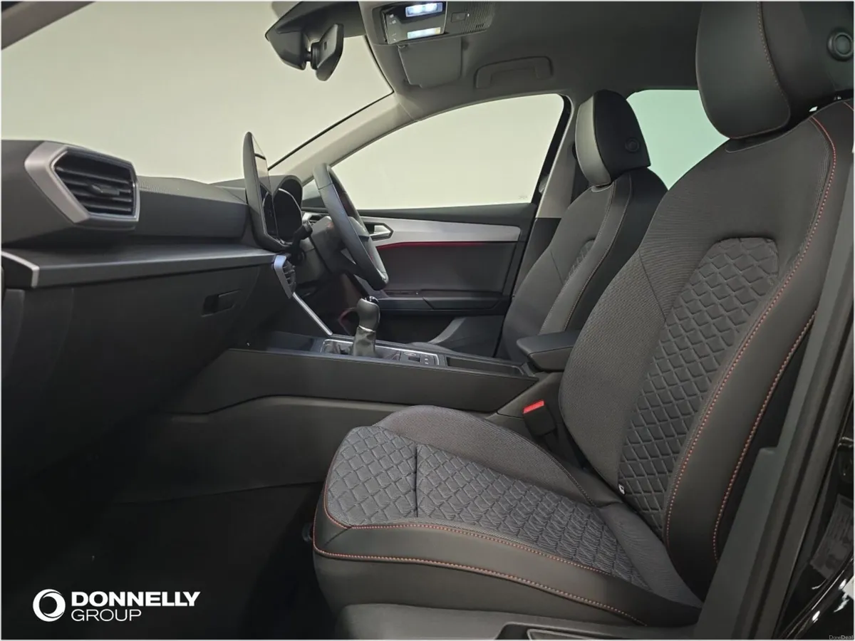 SEAT Leon Hatchback FR - Image 2