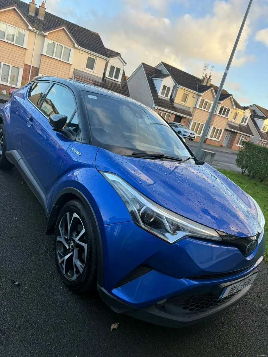 Toyota C-HR 2018 - Image 1
