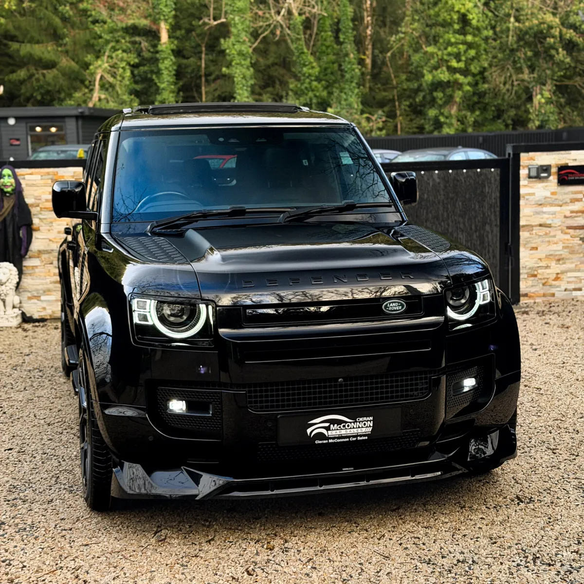 DEPOSIT 2021 (212) Land Rover Defender XS EDITION - Image 2