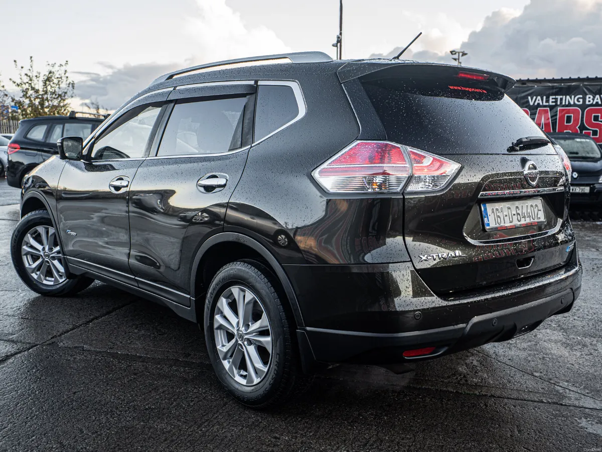 2016 X-Trail 2.0 4WD Hybrid/High spec/Warranty - Image 3