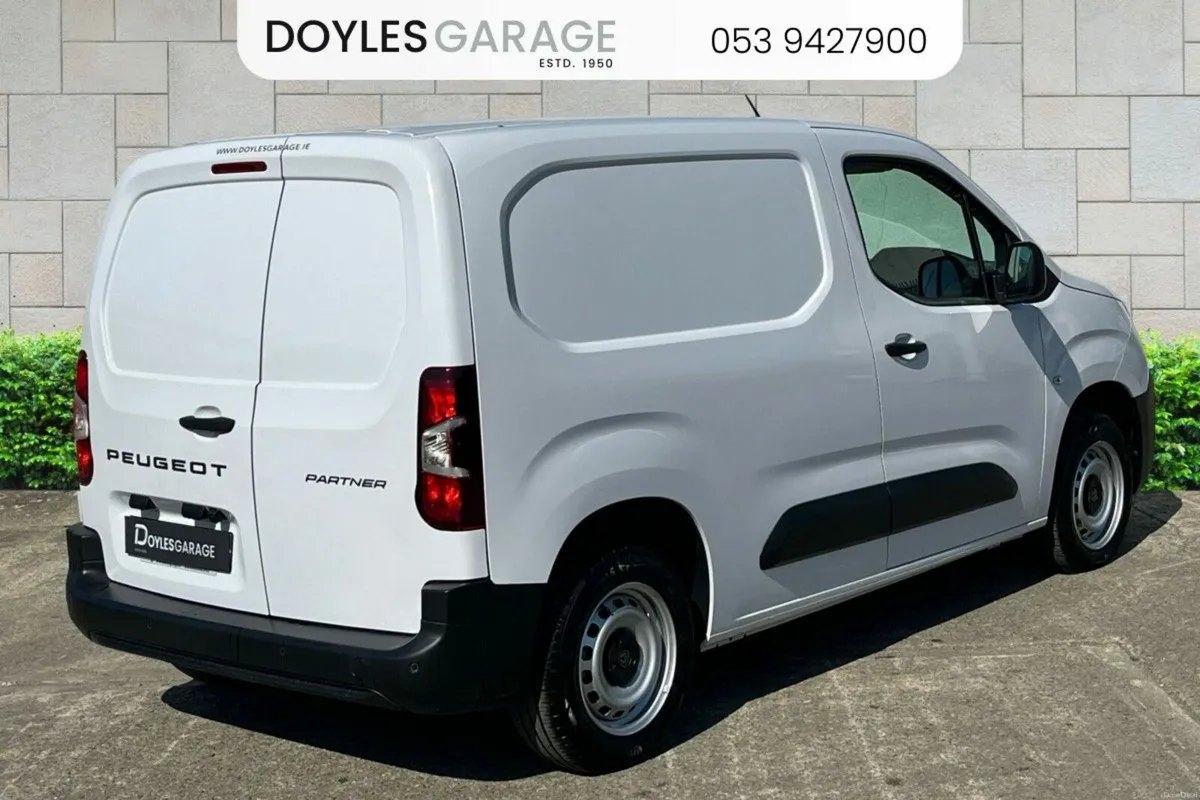 Peugeot Partner Professional Plus 1.5 HDi Diesel 1 - Image 4