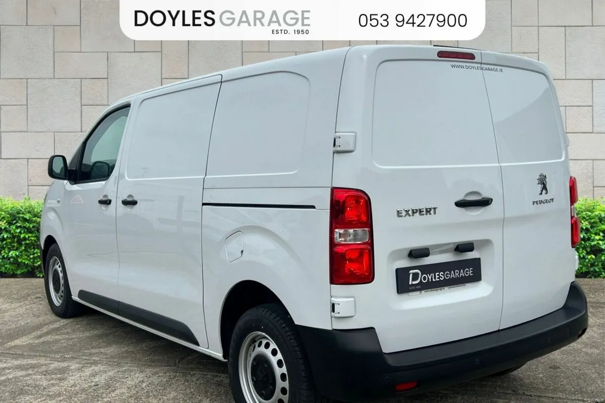 Peugeot Expert Professional Standard 1.5 HDi Diese - Image 3