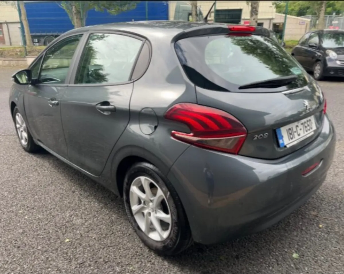 Peugeot 208 2018 - Image 4