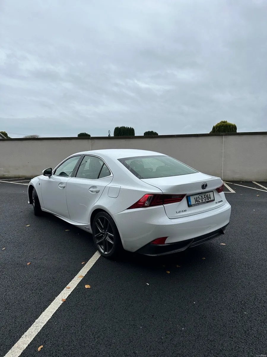 New NCT Lexus IS 300H F-Sport - Image 4