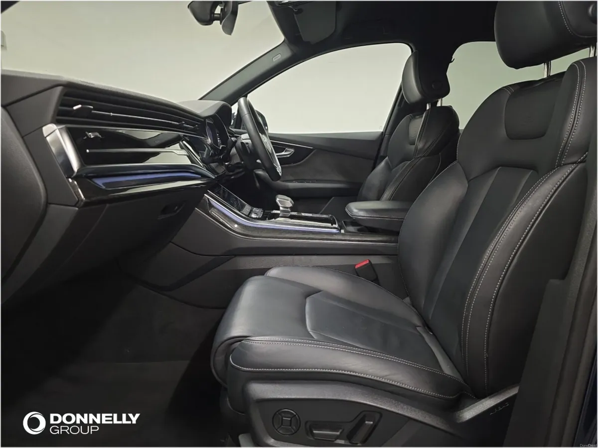 Audi Q7 Diesel Estate S Line - Image 4