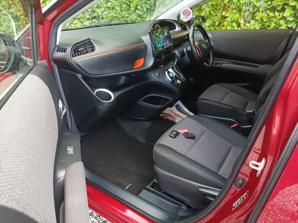 Toyota Sienta 1.5 Petrol Automatic 5 seats, 2019 - Image 4