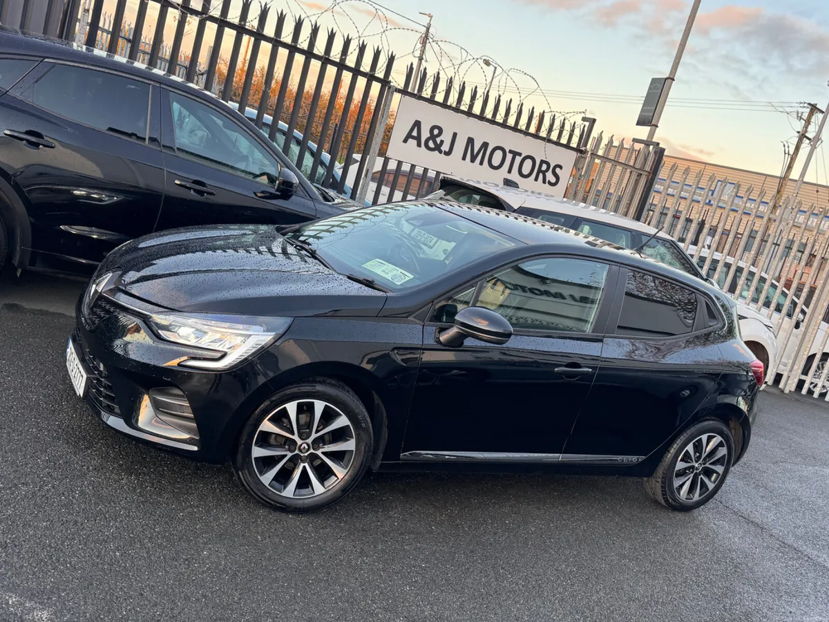 2021 Renault Clio 1.0 Petrol - Image 2