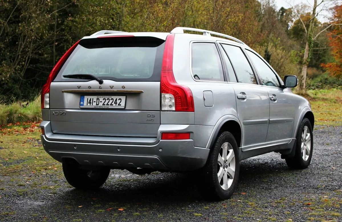 Volvo XC90 SE GT D5/F.S.H./**GONE** - Image 3