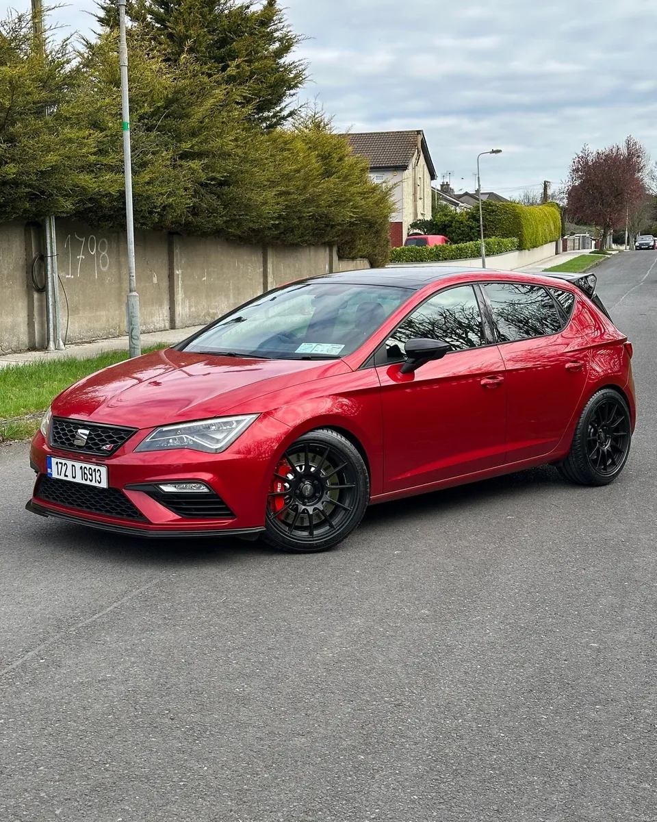Seat Leon Cupra 300 - Image 1