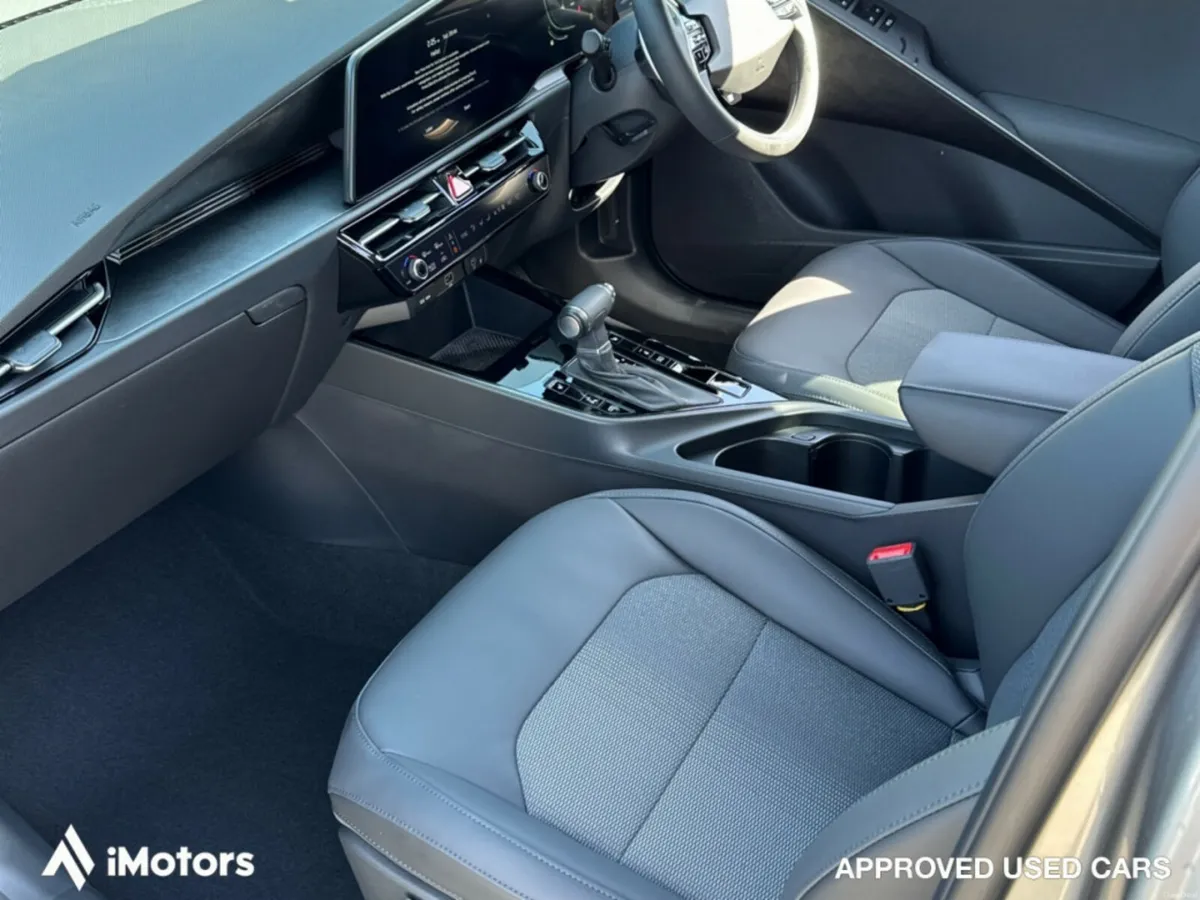 Kia Niro HEV IN STOCK FOR IMMEDIATE DELIVERY - Image 2