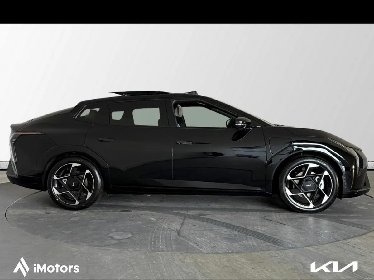 Kia EV4 GT-LINE FASTBACK (DEMO) - Image 4