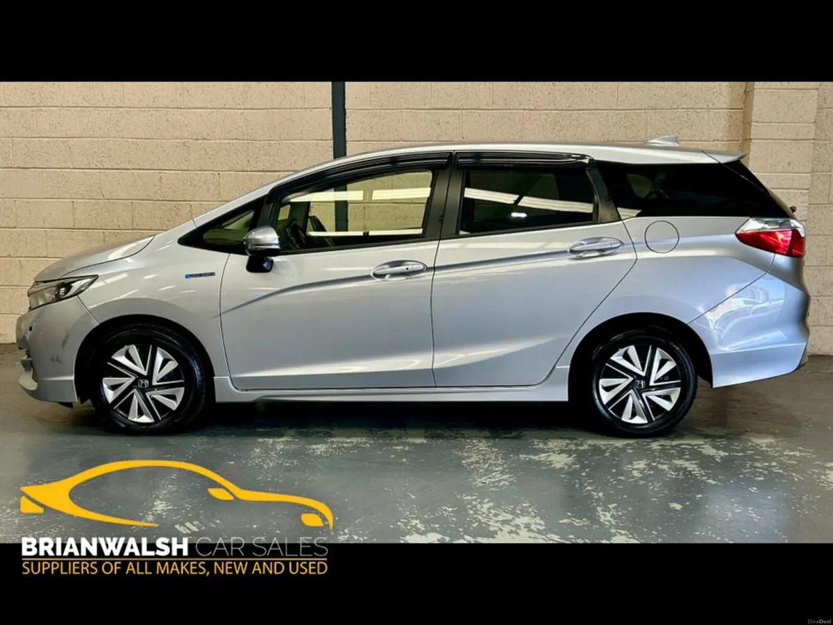 Honda Shuttle 1.5 Hybrid - Image 4