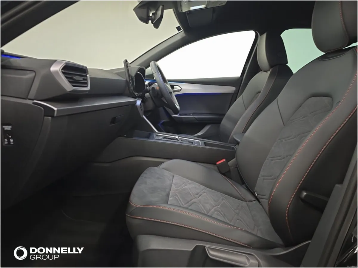 SEAT Leon Hatchback FR Sport - Image 2