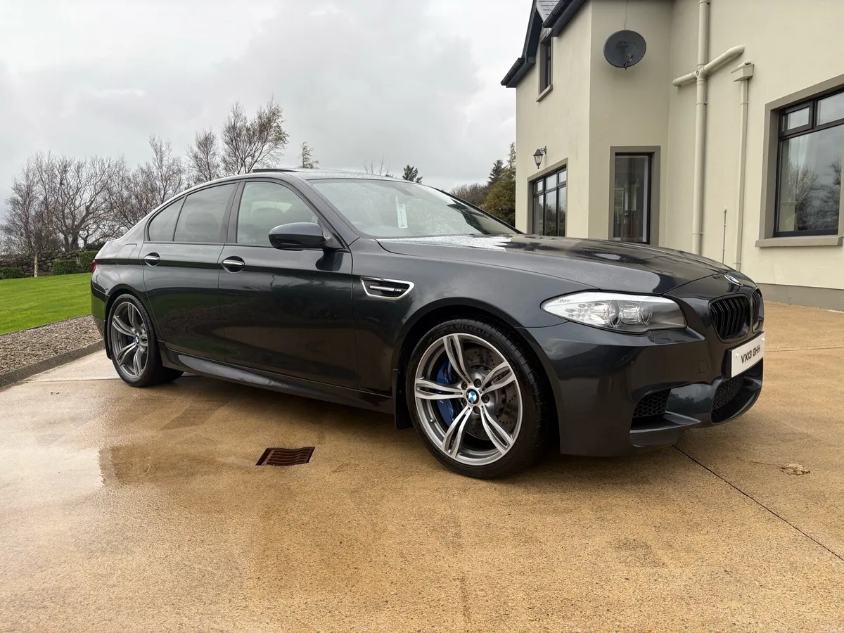 2013 F10 BMW M5 - Image 3