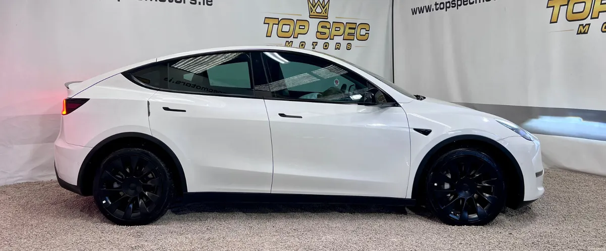 2022 Tesla Model Y Long Range Dual Motor - Image 6