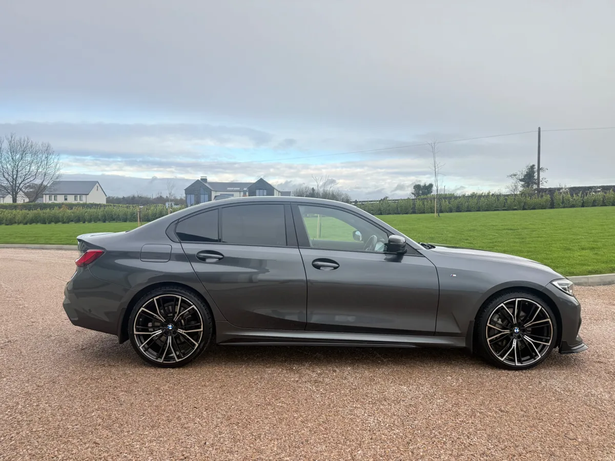 202 BMW 330E M-SPORT - Image 4