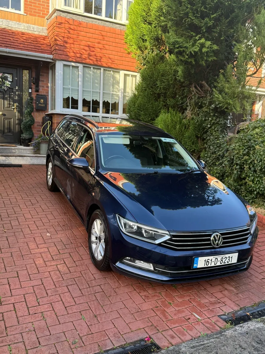 Volkswagen Passat DSG - Image 1
