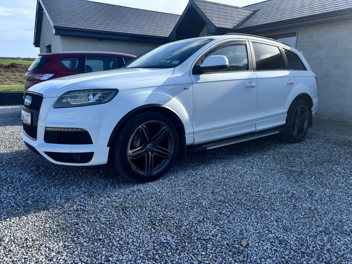 2011 AUDI Q7 7 SEATER SLINE QUATRO - Image 1