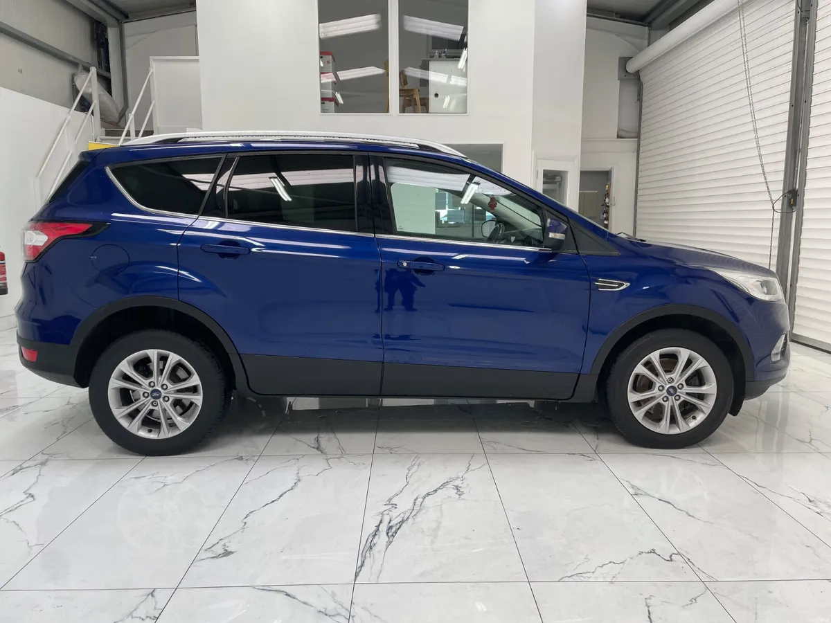 Ford Kuga 2017 - Image 2