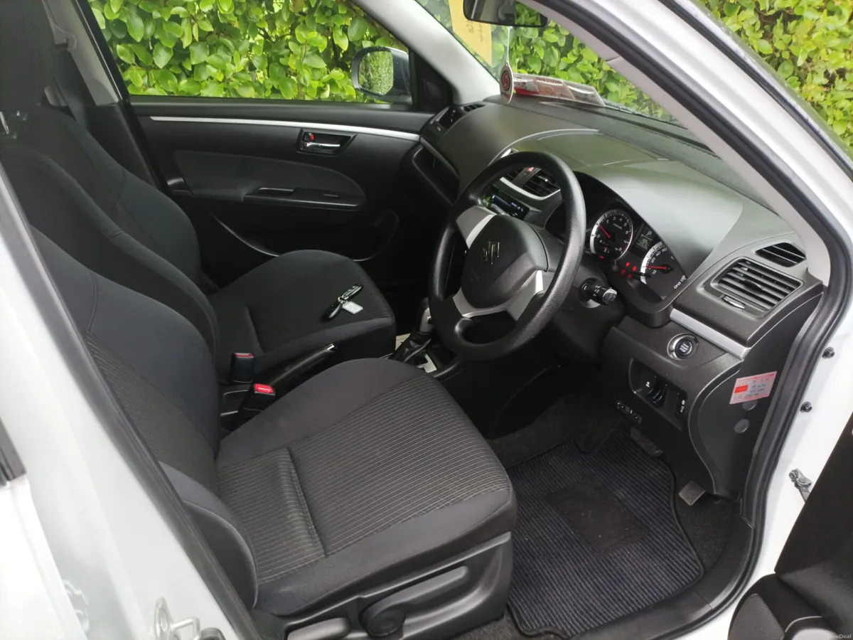 Suzuki Swift 1.2 Automatic, 2015 - Image 4