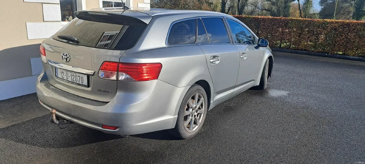Toyota Avensis 2012 - Image 3
