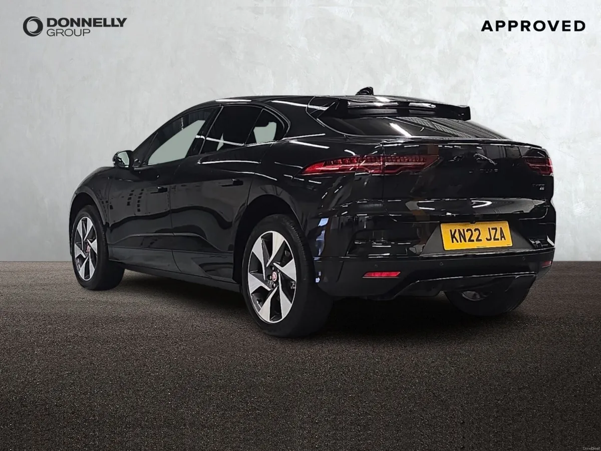 Jaguar I-PACE Estate Special Editions HSE Black - Image 2